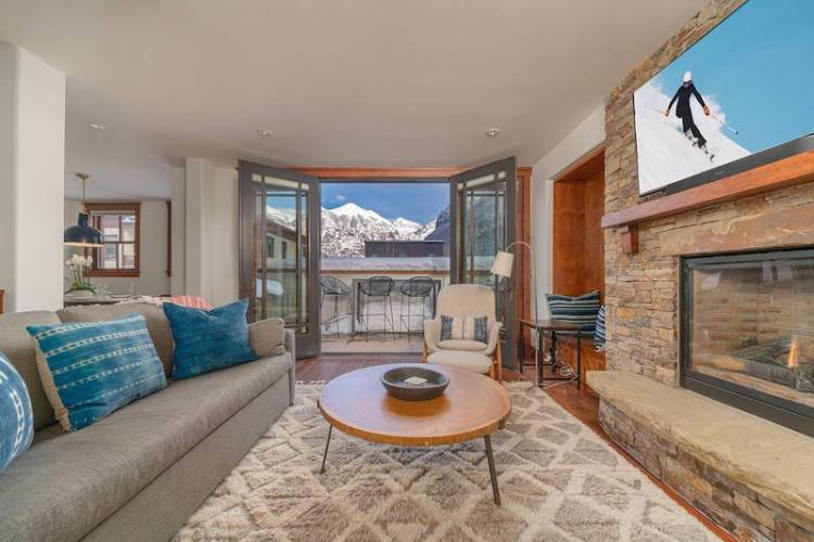 A mountain view in a Telluride vacation rental